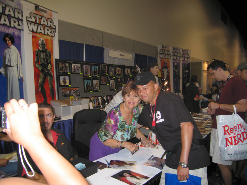 Carrie Fisher go to Comic Con!